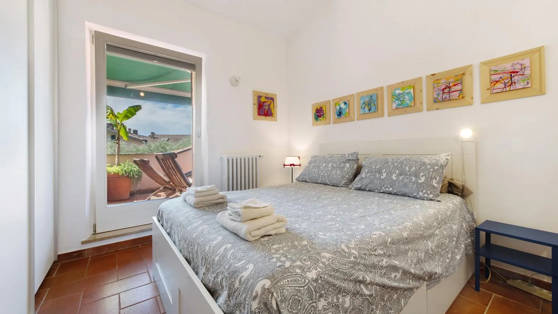 Apartment Appartamento Pittoresco Con Piscina Torri Del Benaco Italy